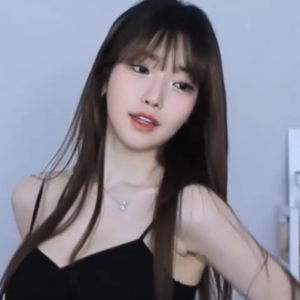 甜美妹子热舞视频